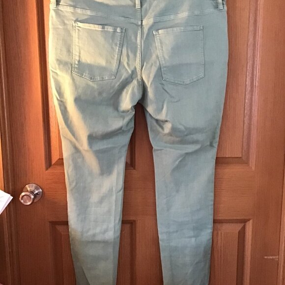 Universal Thread Jeans - Picture 2 of 2